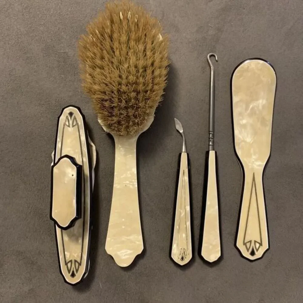 vintage bakelite vanity set antique Brush Button Hook Cream Shoe Horn Manicure
